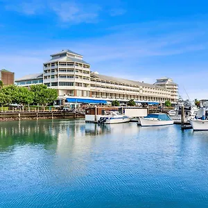 5* Hotel Shangri-la The Marina,