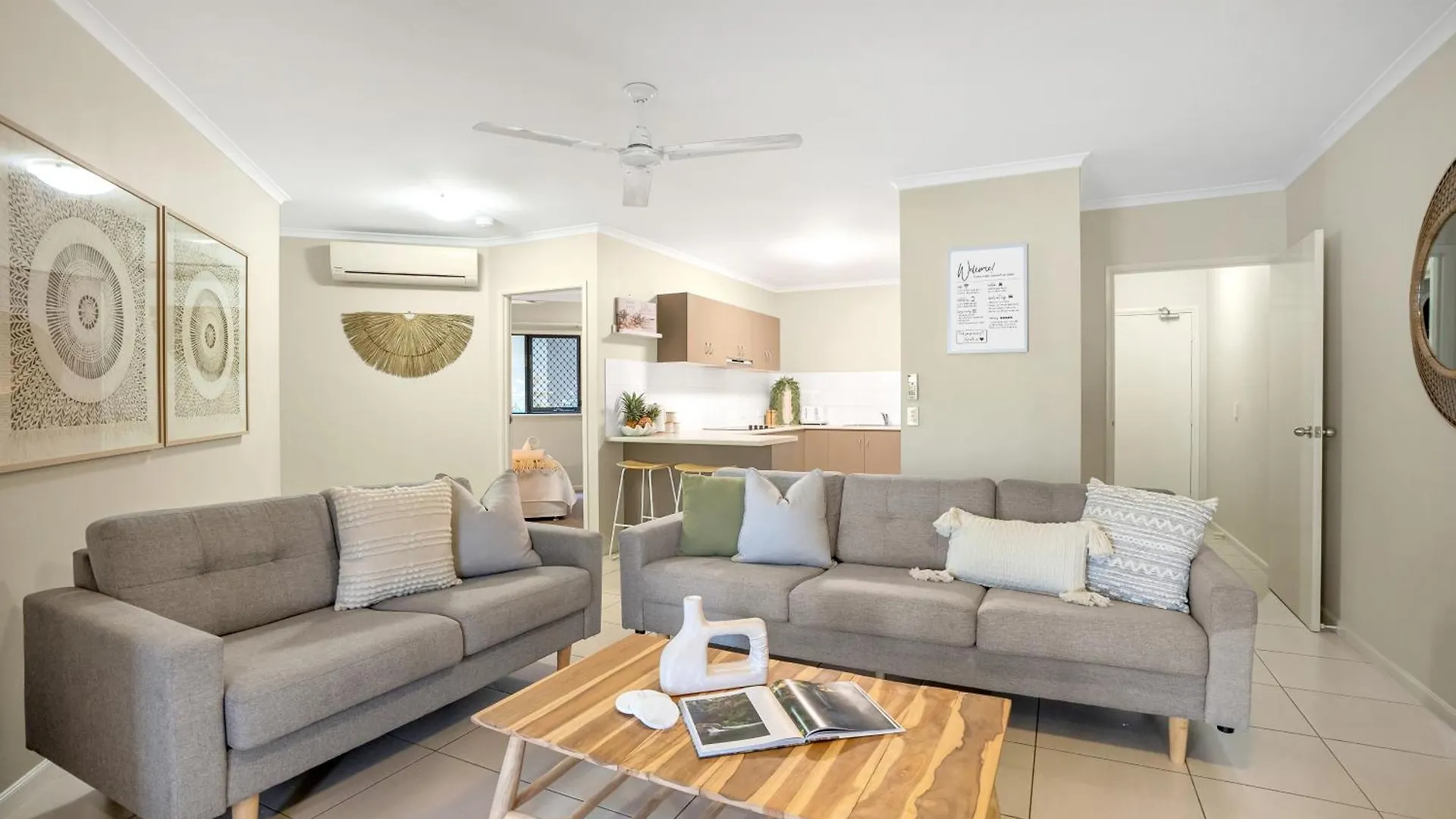 'Serenity At The Edge' A Private Poolside Apartment Cairns
